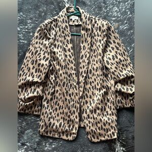 Lady’s Leopard blazer